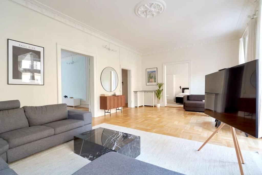 Moderen And Sleek 3Br With Bath By The Lakes And Metro København Eksteriør billede
